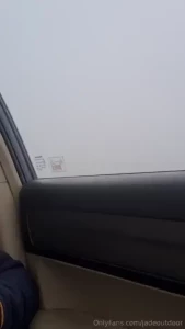 Heureusement qu il fait bien plus chaud dans ma culotte que dehors