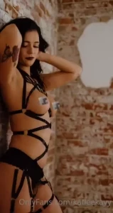 Who wants the uncensored in their dms