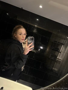 Mirror mirror on the wall dont i make your heart stall