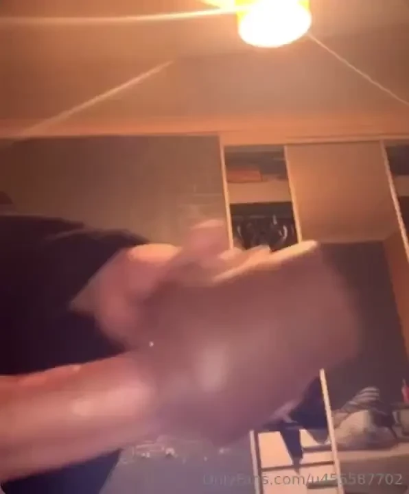 Who wants to see me cum part 2 