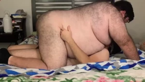 Who doesn t love having a 300lbs piggy squashing them with their belly