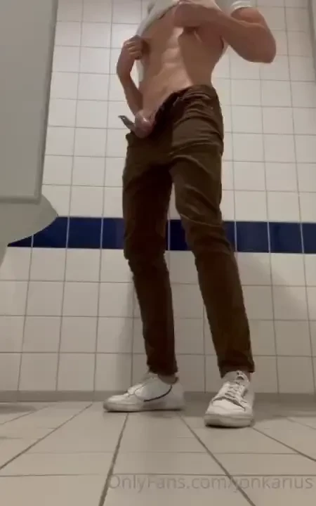 Come to do some cruising with me 