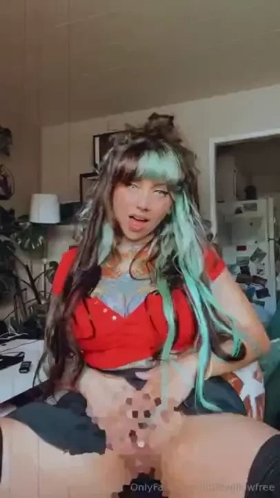 I don t usually wear panties under my skirts let me show you 