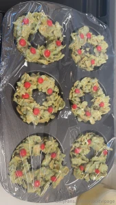 This is a super poor quality pic of them but i decided to make the