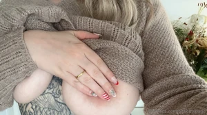 Swipe to see some pussy i want to thank everyone who has been