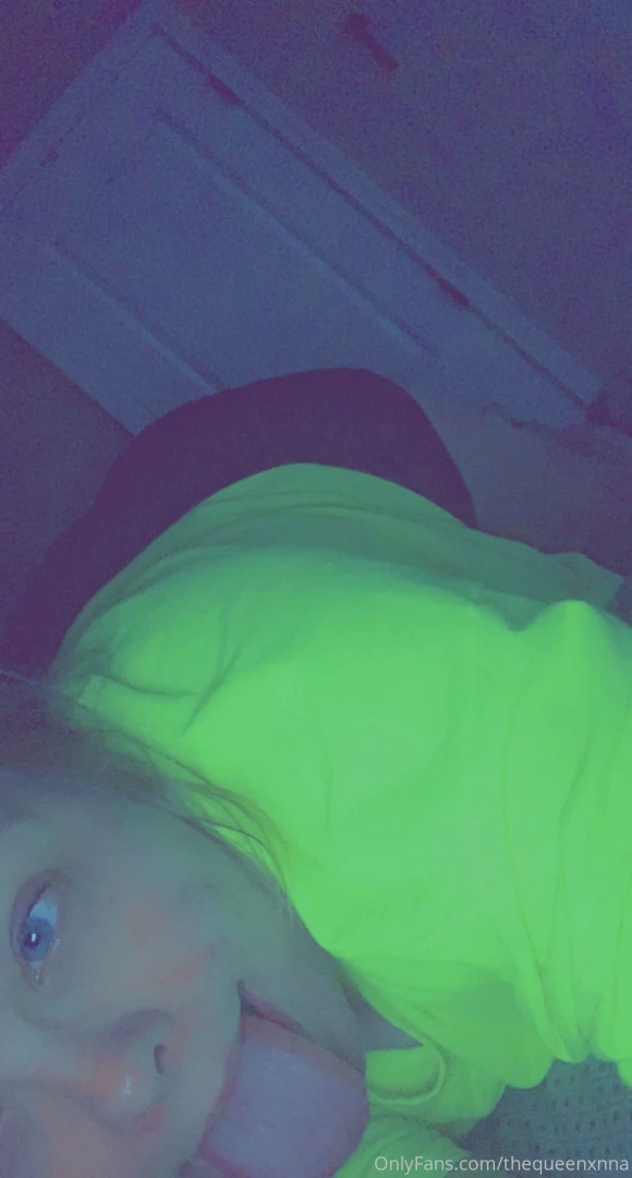 Hit it from the back that s how i like it 