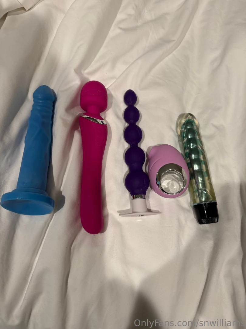 Which toy should i play with today feeling a little lonely 