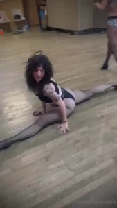 I started a dance class whattya think