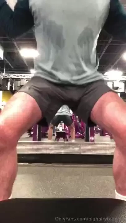 I get so sweaty in the gym new content coming videos just need to be 