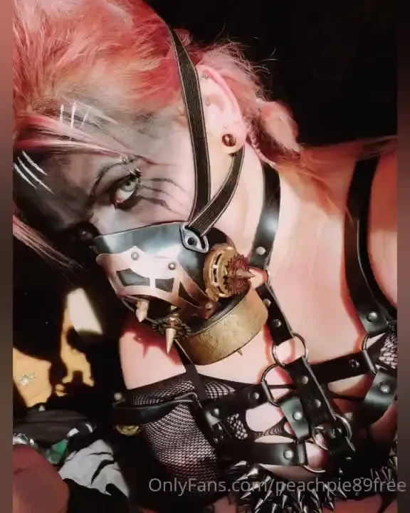 Come see full photosets for only 10 a month i post daily on my vip 