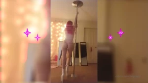 Pastel pink aesthetic pole dance strip song - moonlight by gaullin