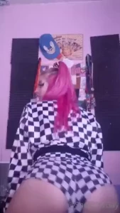 Watch as i jiggle my ass and twerk in your face to some of my fave