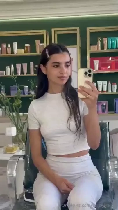 A beauty salon is a place where you can get a wide range of appearance 