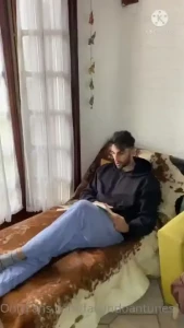 Pasaba horas estudiando para mi examen de historia y ya era hora de