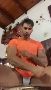 Demasiado excitado estaba antes de ir al gimnasio solo con imaginarme