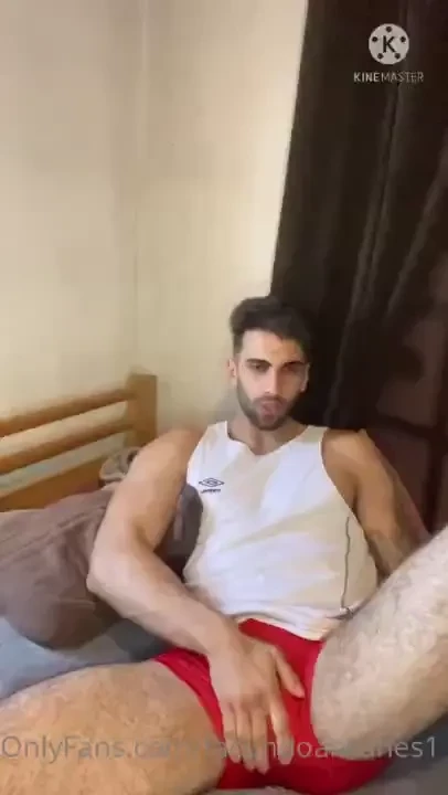 Uno de mis b xer favoritos es este rojo me hace la verga s per gruesa 