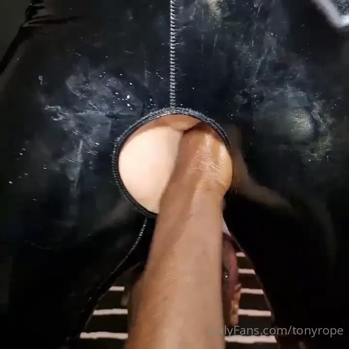 Sneak preview of what goes down between tamara_inked amp i check the 