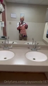 Cum to the bathroom after class