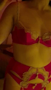 In my humble opinion grey and pink go well together