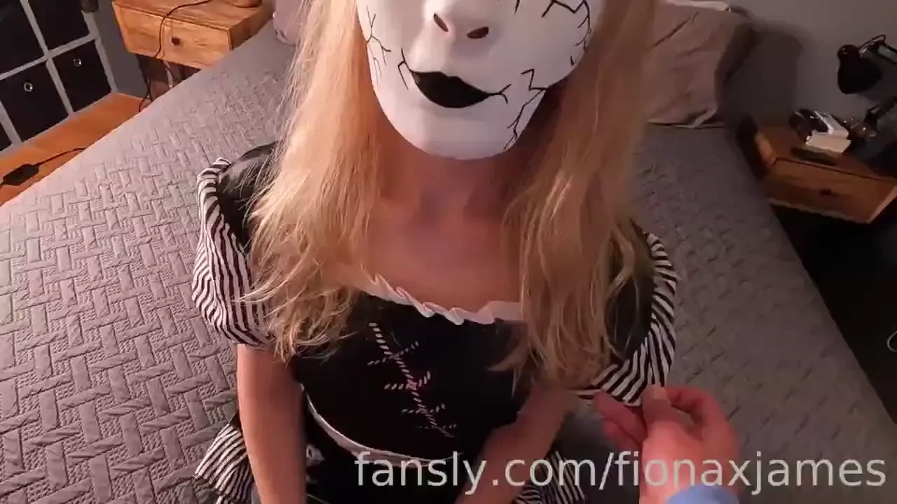 Pov you have a pose-able gothic fuckdoll with perfectly tight wet 