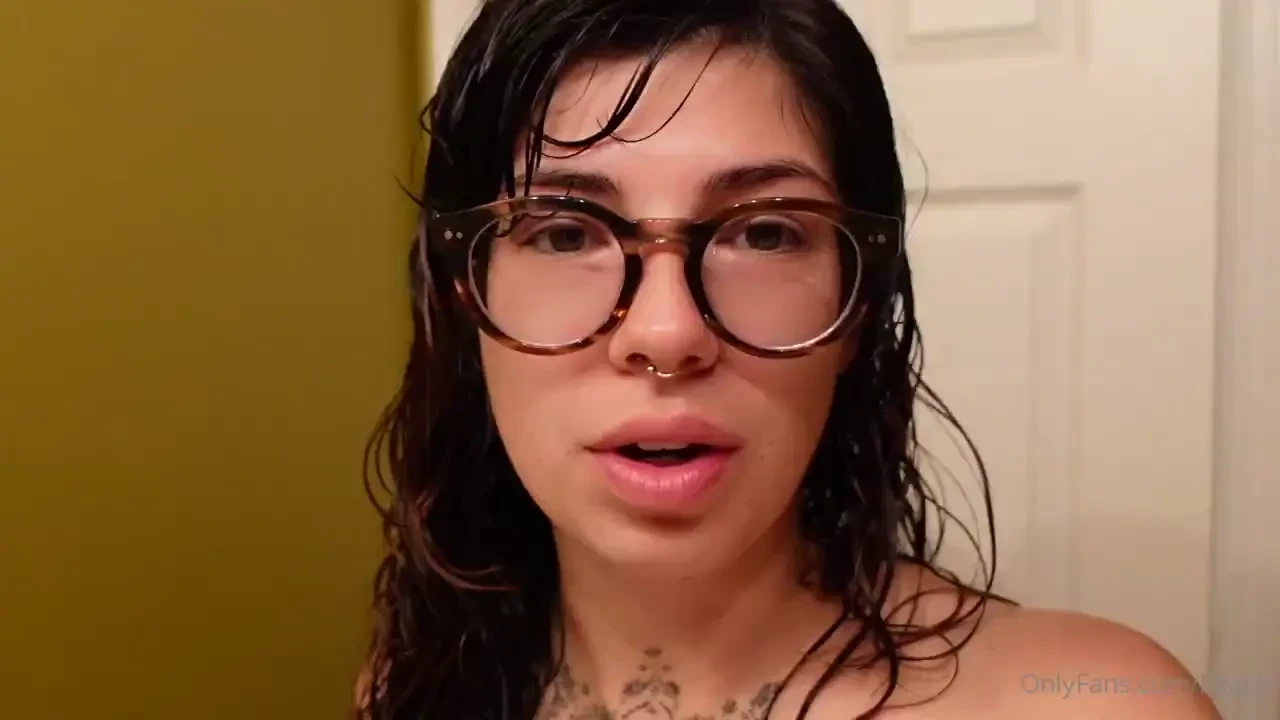 Happy friday yall today is my twenty ninth birthday really getting up 