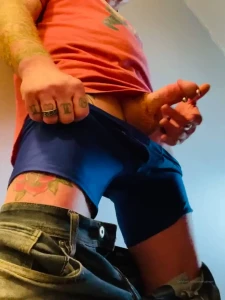 Home from work now how to deal with this raging boner i ve had all day
