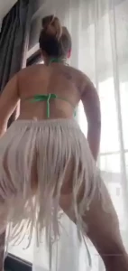 I like my fans spoil me with tips so i can twerk harder for you