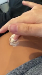 Does this make you sticky
