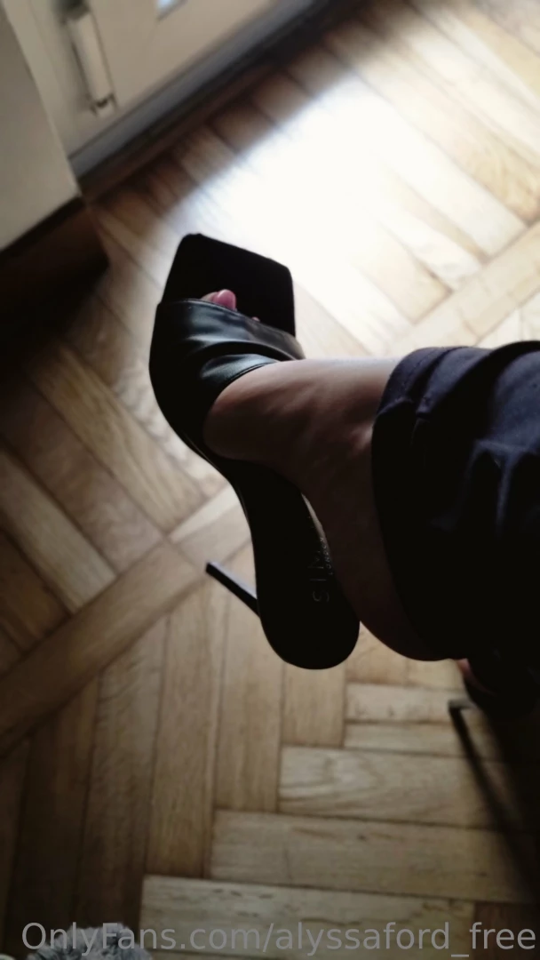 Dangling is one of my favorite hobbies 