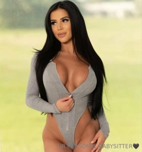 The college slut vanessabarnes18 is down to do cockrates all day and part 17