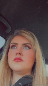 Lighting in the dutch bros line was fiiire just some selfies for the part 6