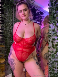 I see reddd just pics