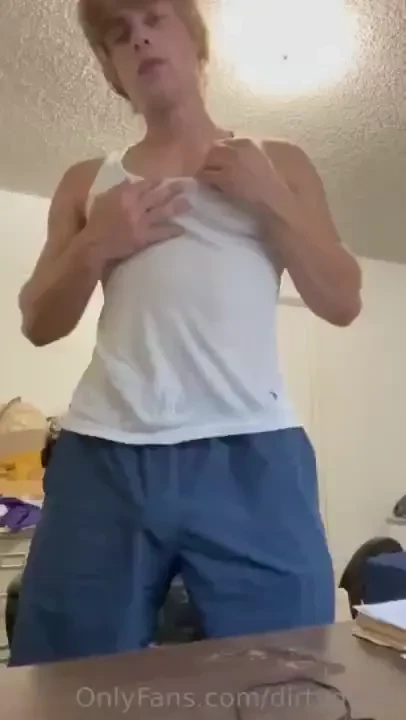 I wanna fucking dominate you you like when i rip my shirt off like 