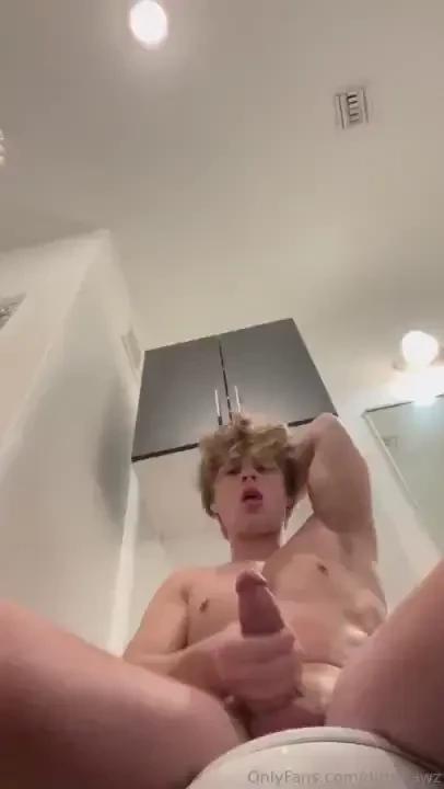 I always get sooo horny in the morning 
