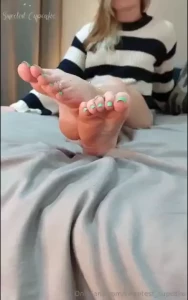 I recently got a new camera to capture my perfect feet in full hd what