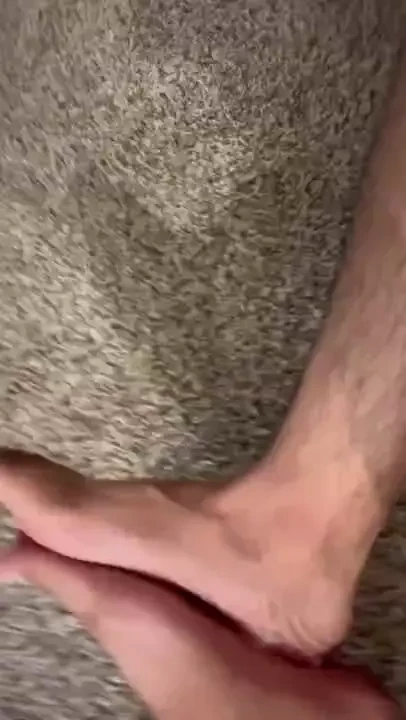 Any of my fans into feet nutted on my feet and licked it off am i 