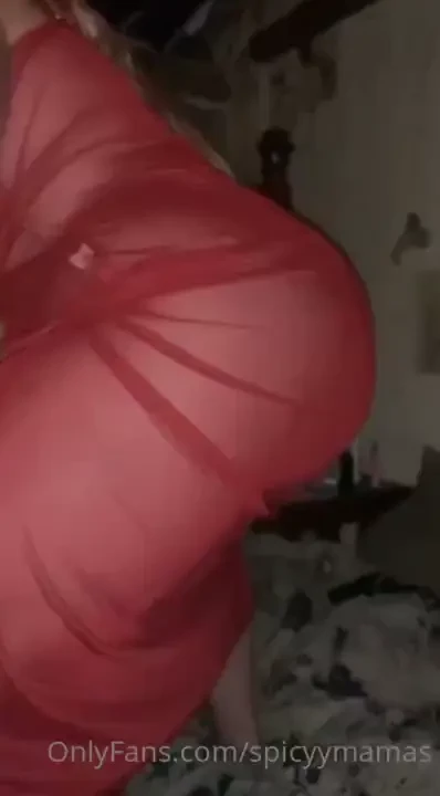 Shakin ass and juicing my pussy part 1 