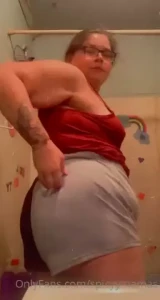 Lil jiggle baby part 1