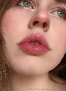 Bite my lips or bite my tits it s my birthday and i m spoiling you part 1