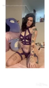 Love this strappy set