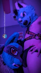 This lucario wants to feel the scent of his trainer ft blueauradog part 1