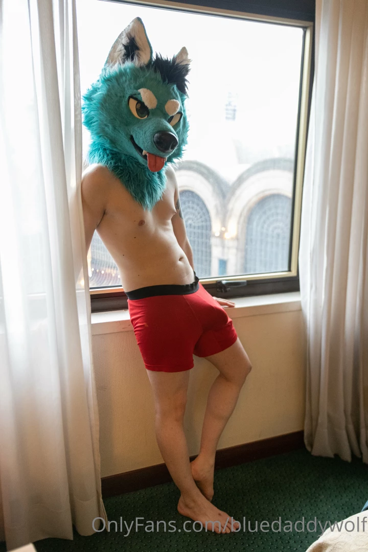 bluedaddywolf - Good morning you like the bulge i mean the view part 2 