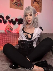 Mmm who wants to play with me tonight i was a little naughty in front part 1