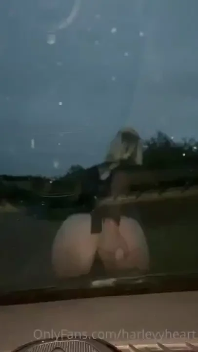 So i broke down last night and thought i d have a little roadside fun 