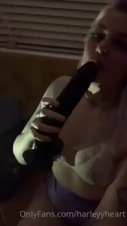 Would love to do this on a real cock any volunteers 