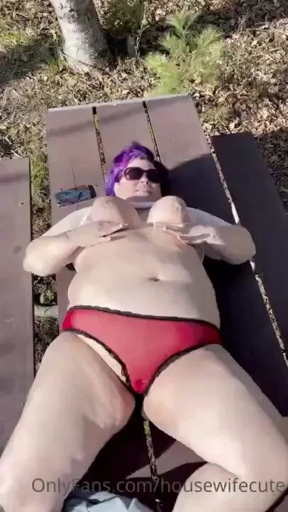 Just bouncing my titties around 