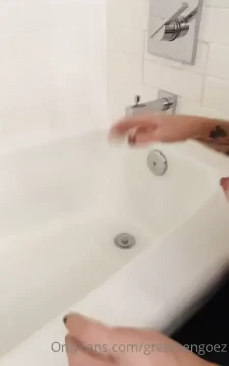 I m getting dirty in the tub i wonder if you catch me will i be 