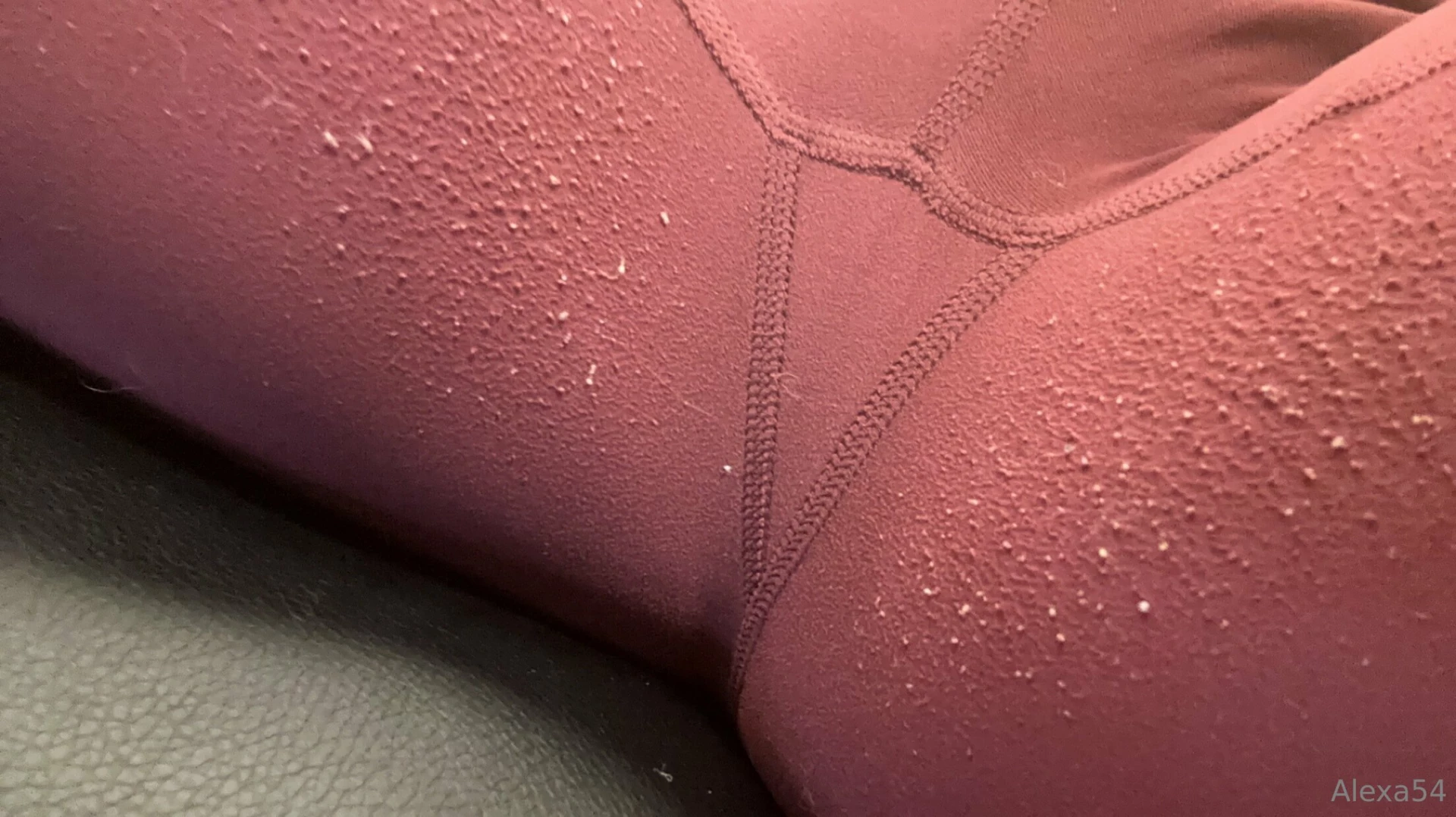 If her pants don t look like this she s not thicc 