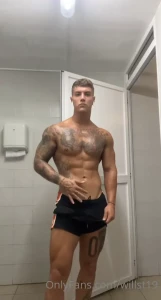 willst19 - Who wants to lick the sweat off me 