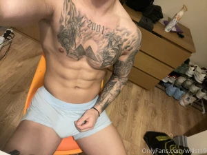 Someone pay some vids to fund my christmas